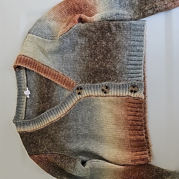 Cropped Cardigan - Picture 1 of 4